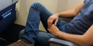 1837523-ucakta-bacak-bacak-ustune-atan-yandi-68a82a03a3067