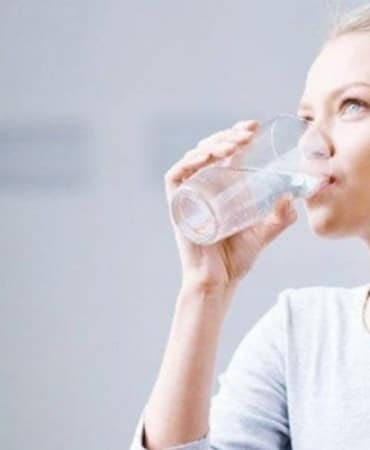 1838334-gunluk-su-tuketiminde-bu-siniri-sakin-gecmeyin-68ac468290461