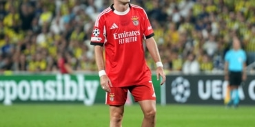 UEFA ŞAMPİYONLAR LİGİ: FENERBAHÇE: 0 - BENFİCA: 0 (İLK YARI)