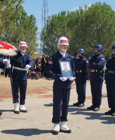 KARA ASTSUBAY ÖĞRENCİSİ TOPRAĞA VERİLDİ