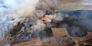 BURSA'DAKİ ORMAN YANGININA 718 PERSONEL MÜDAHALE EDİYOR YANGINA 5 HELİKOPTER 4 UÇAK VE 151 ARAÇ MÜDAHALE EDİYOR