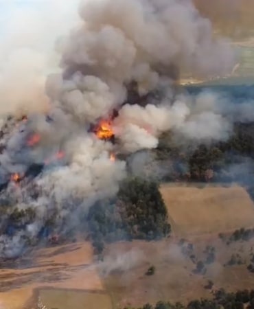 BURSA'DAKİ ORMAN YANGININA 718 PERSONEL MÜDAHALE EDİYOR YANGINA 5 HELİKOPTER 4 UÇAK VE 151 ARAÇ MÜDAHALE EDİYOR