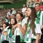 OSMANGAZİ BELEDİYESİ'NDEN BURSASPOR'A TARAFTAR DESTEĞİ HİÇ MAÇA GİTMEMİŞ ÇOCUKLARA BAŞKAN ERKAN AYDIN'DAN BÜYÜK SÜRPRİZ
