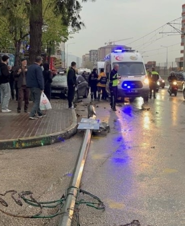 BURSA'DAKİ DURAK FACİASINDA SANIKTAN İLGİNÇ SAVUNMA: "DİREĞE ÇARPTIM BAYILDIM, CAMA VURUNCA AYILDIM"