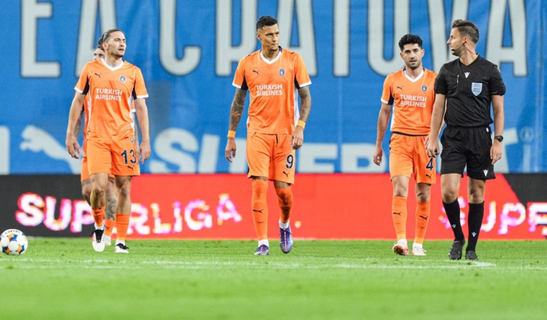 basaksehirin-avrupa-macerasi-erken-sona-erdi-rcmt