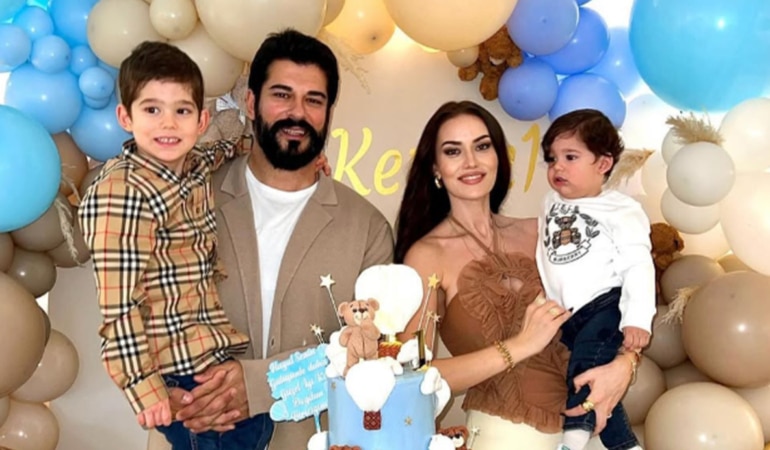 burak-ozcivit-ve-fahriye-evcenden-aile-pozu-yolun-hep-acik-olsun-oglum-erj3