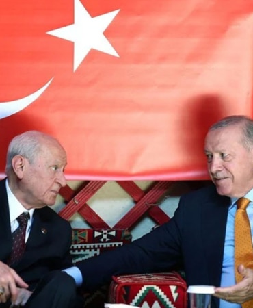 erdogan-ve-bahceli-ahlatta-bir-araya-geldi-tal3