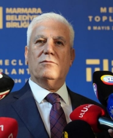 1842667-bursa-buyuksehir-belediye-baskani-bozbey-turkiye-de-ilk-5-e-girdi-68bff46f030fe