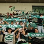 BÜYÜKŞEHİR İLE GENÇLERE BURSASPOR SEVGİSİ AŞILANIYOR