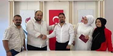 NİKAHLARINA YETİŞTİREN ŞOFÖRÜ ŞAHİT YAPTILAR