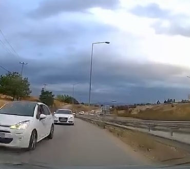 ÖLÜMLE BURUN BURUNA GELDİLER