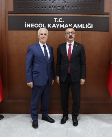 BAŞKAN BOZBEY; "BURSA'YI MASA BAŞINDA DEĞİL, HALKIMIZLA BİRLİKTE YÖNETİYORUZ"
