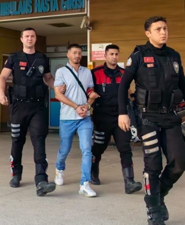 17 YIL HAPİS CEZASIYLA ARANAN ŞÜPHELİ, BAŞKASINA AİT KİMLİKLE YAKALANDI