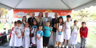 MİNİK ŞEFLERE BOZBEY AMCALARINDAN ALKIŞ