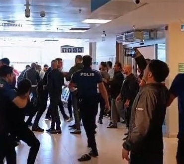 İNEGÖL'DE SİLAHLI KAVGA: 1 ÖLÜ, 2 YARALI