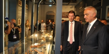 aldirma-gonulun-yazildigi-duvarlar-yeniden-hayat-buldu-tarihi-sinop-cezaevi-hafiza-muzesine-donustu-omes