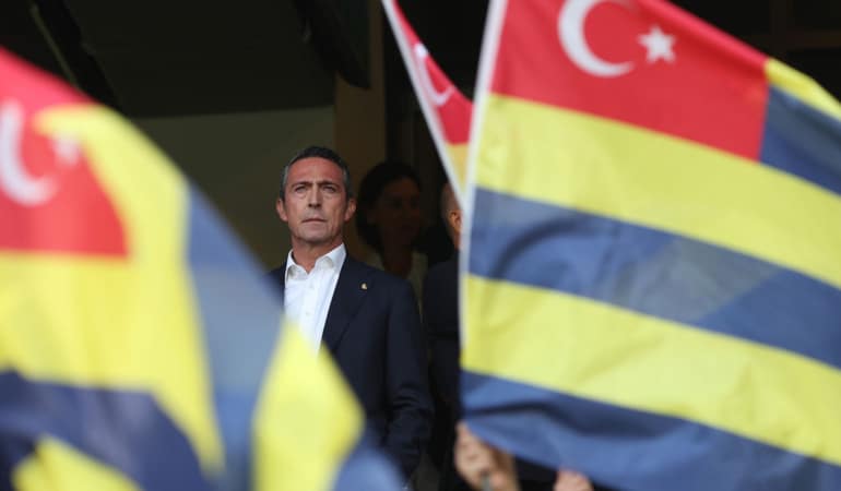 ali-koc-fenerbahcenin-kulupler-birligi-faaliyetlerini-durdurdugunu-acikladi-5ipk