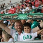 b4d9eb40-6442-4298-bf60-fd0648f365e9