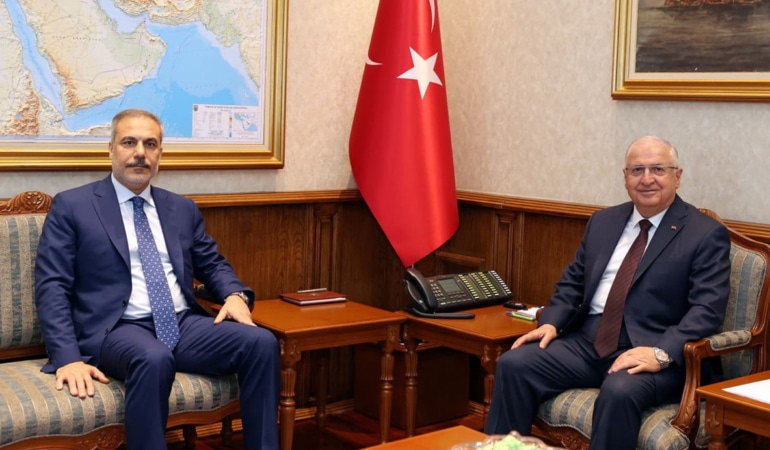 bakan-fidan-bakan-guleri-ziyaret-etti-wq2y