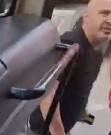 bursada-otobus-soforu-ile-surucu-arasinda-ters-yon-tartismasi