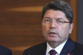 chp-istanbul-il-kongresinin-iptal-edilmesi-bakan-tunctan-aciklama-geldi-qhyk