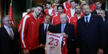 cumhurbaskani-erdogan-12-dev-adami-kabul-etti-pnyq