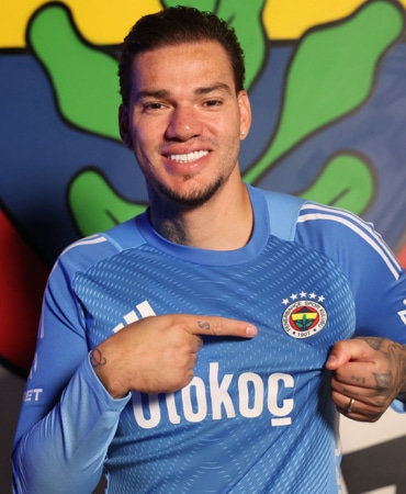 fenerbahceye-10-yil-sonra-yeniden-brezilyali-kaleci-ederson-cjai