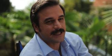 iddia-intihara-tesebbus-eden-unlu-oyuncu-ufuk-ozkan-hastaneye-kaldirildi-rnyq