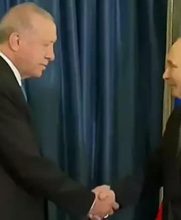 son-dakika-cumhurbaskani-erdogandan-cinde-diplomasi-trafigi-rusya-devlet-baskani-putin-ile-bir-araya-geldi-q53e