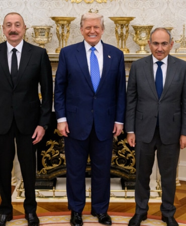 trumptan-aliyev-ve-pasinyan-aciklamasi-barisi-saglamak-buyuk-bir-onur-irj5
