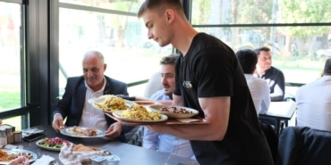 GASTRO İNEGÖL'DE OSMANLI MUTFAĞI RÜZGARLARI ESTİ