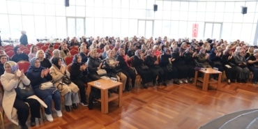 BURSA'DA KADIN GÖZÜNDEN EDEBİYAT