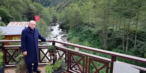 cumhurbaskani-erdogan-ayder-yaylasinda-sel-hasarini-inceledi