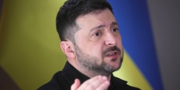 Ukrainian President Volodymyr Zelensky visits Warsaw