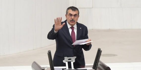 Bakan Tekin: Çocuklarımızı ucuz iş gücü olarak gören her