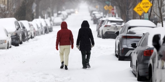 Winter storm hits Washington, DC