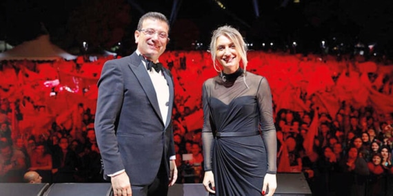 Ekrem İmamoğlu'nun eşi Dilek Kaya İmamoğlu,