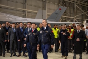 Haluk Görgün, KAAN hangarını ziyaret etti