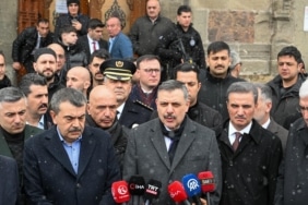İçişleri Bakanı Çiftçi ile Milli Eğitim Bakanı Tekin, ba