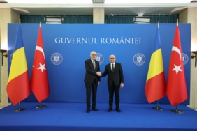 TBMM Başkanı Kurtulmuş, Bükreş'te Romanya Başbakanı Boloj