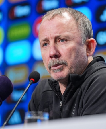 Beşiktaş Teknik Direktörü Sergen Yalçın