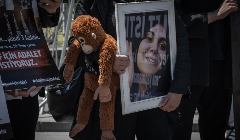 Başkentte yaya geçidindeki kazada hayatını kaybeden Elif Güner'in ailesi, sürücü için en ağır cezayı istiyor