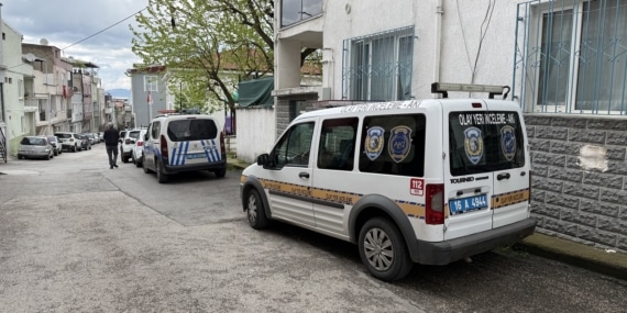 Bursa'da oğlunun tüfekle yaraladığı kadın hastaneye kaldırıldı