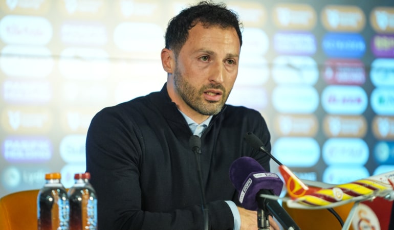 Fenerbahçe Teknik Direktörü Domenico Tedesco