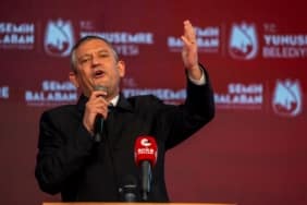 CHP GENEL BAŞKANI ÖZEL: "CHP BÜYÜK BİR SALDIRI ALTINDA" "İLİĞİMİZE KEMİĞİMİZE KADAR CUMHURİYET HALK PARTİLİYİZ" CHP GENEL BAŞKANI ÖZGÜR ÖZEL MEMLEKETİ MANİSA'DA TOPLU AÇILIŞ TÖRENİNE KATILDI