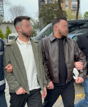 ŞAKALAŞIRKEN İŞÇİSİNİ BIÇAKLADI: SUÇU ÇALIŞANI ÜSTLENDİ, POLİS GERÇEĞİ ORTAYA ÇIKARDI