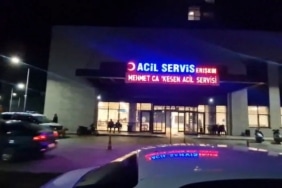 TARTIŞTIĞI KADINI ÖLDÜRDÜ, ARDINDAN BİLEKLERİNİ KESTİ