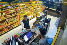 "BEN SABAH ÖDERİM" DEDİ 153 BİN LİRALIK İDDİA OYNAYIP KAYIPLARA KARIŞTI MAÇLARI BİRLİKTE TAKİP ETTİKLERİ BÜFE ÇALIŞANI: "BERABER SEVİNDİK, SONUNDA BEN ÜZÜLDÜM" BÜFECİNİN PARASIYLA BÜFECİYE İÇECEK ISMARLADI, SABAHA KADAR VERESİYE KUPON YAPIP ORTADAN KAYBOLDU MUAVİNDEN "PES" DEDİRTEN KUPON TAKTİĞİ: 20 BİNLE BAŞLADI, 153 BİN LİRALIK OYNAYIP KAYIPLARA KARIŞTI