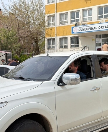 MÜDÜR YARDIMCISINA BIÇAKLA SALDIRI İDDİASI VALİLİKTEN OLAYLA İLGİLİ AÇIKLAMA GELDİ