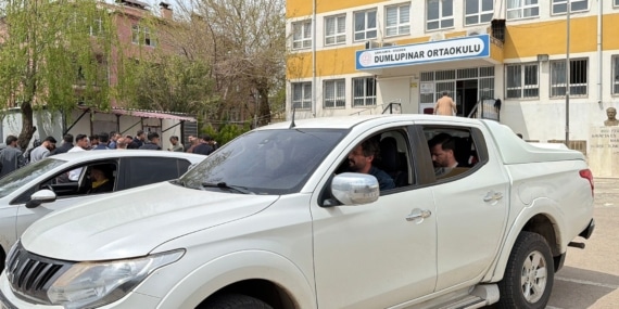 MÜDÜR YARDIMCISINA BIÇAKLA SALDIRI İDDİASI VALİLİKTEN OLAYLA İLGİLİ AÇIKLAMA GELDİ